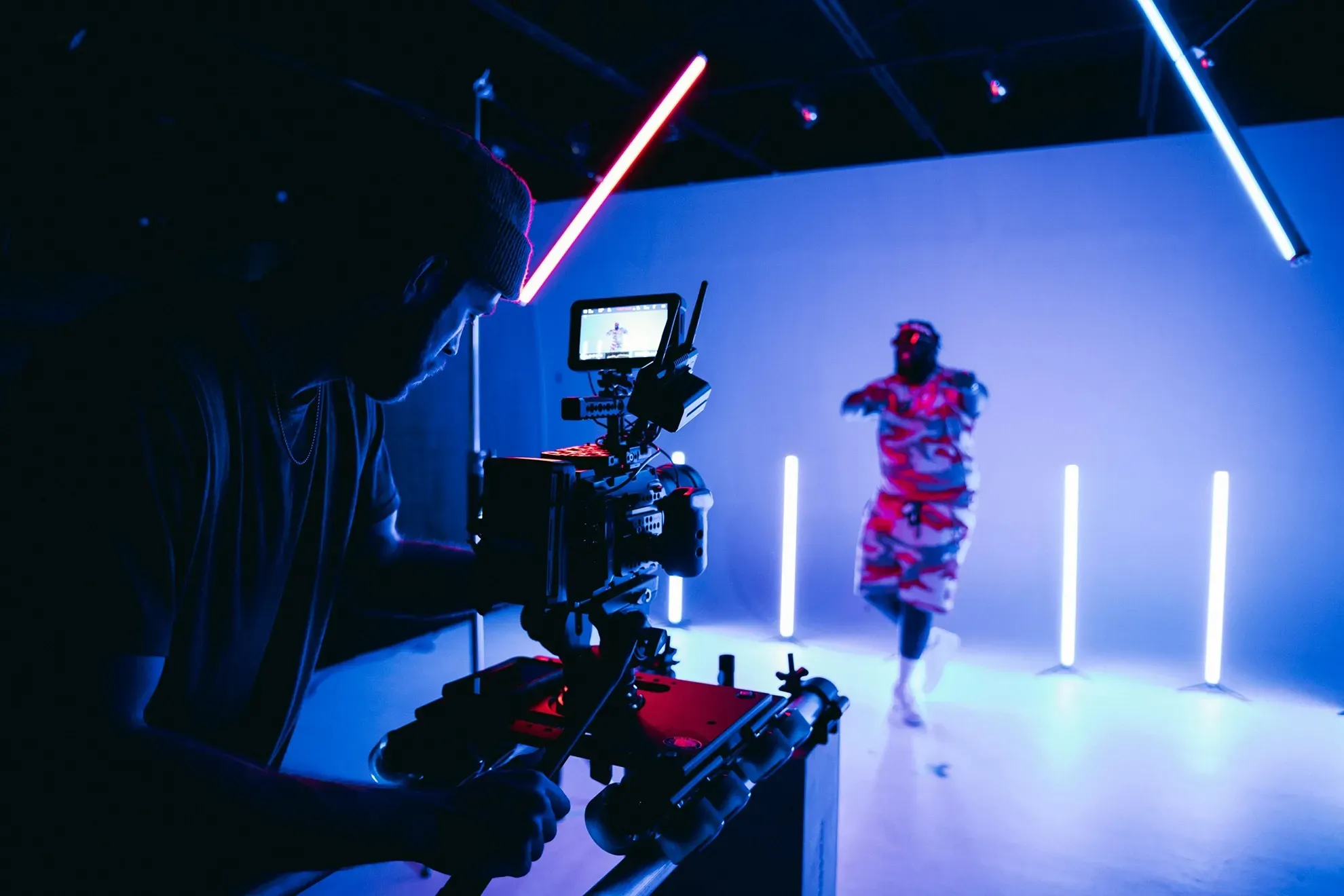 6 Quick Reasons to Hire a Digital Agency for Video Production